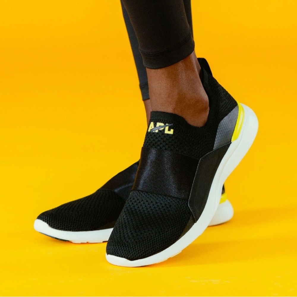 APL womens Black and Yellow Athletic Shoes soul cycle size 8